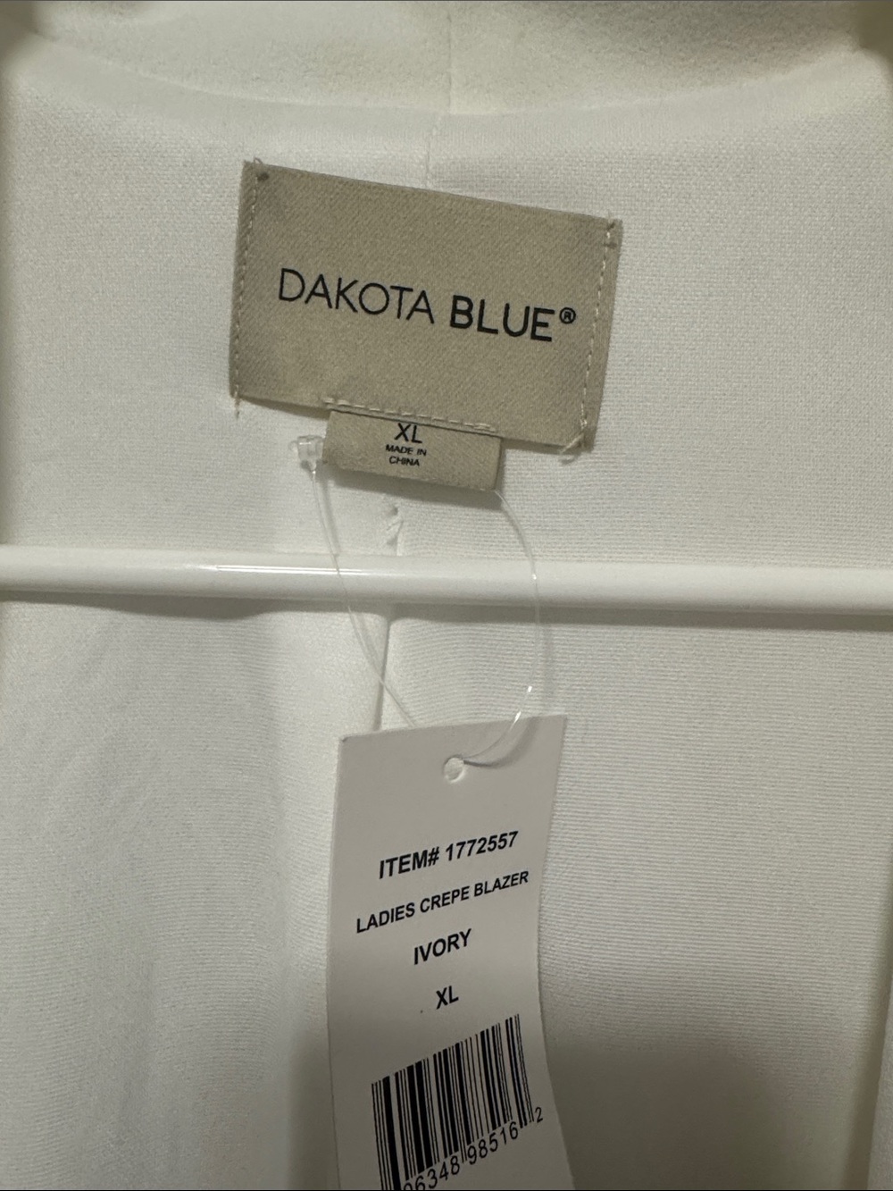 Dakota Blue Ivory Crepe Ladies Blazer - XL